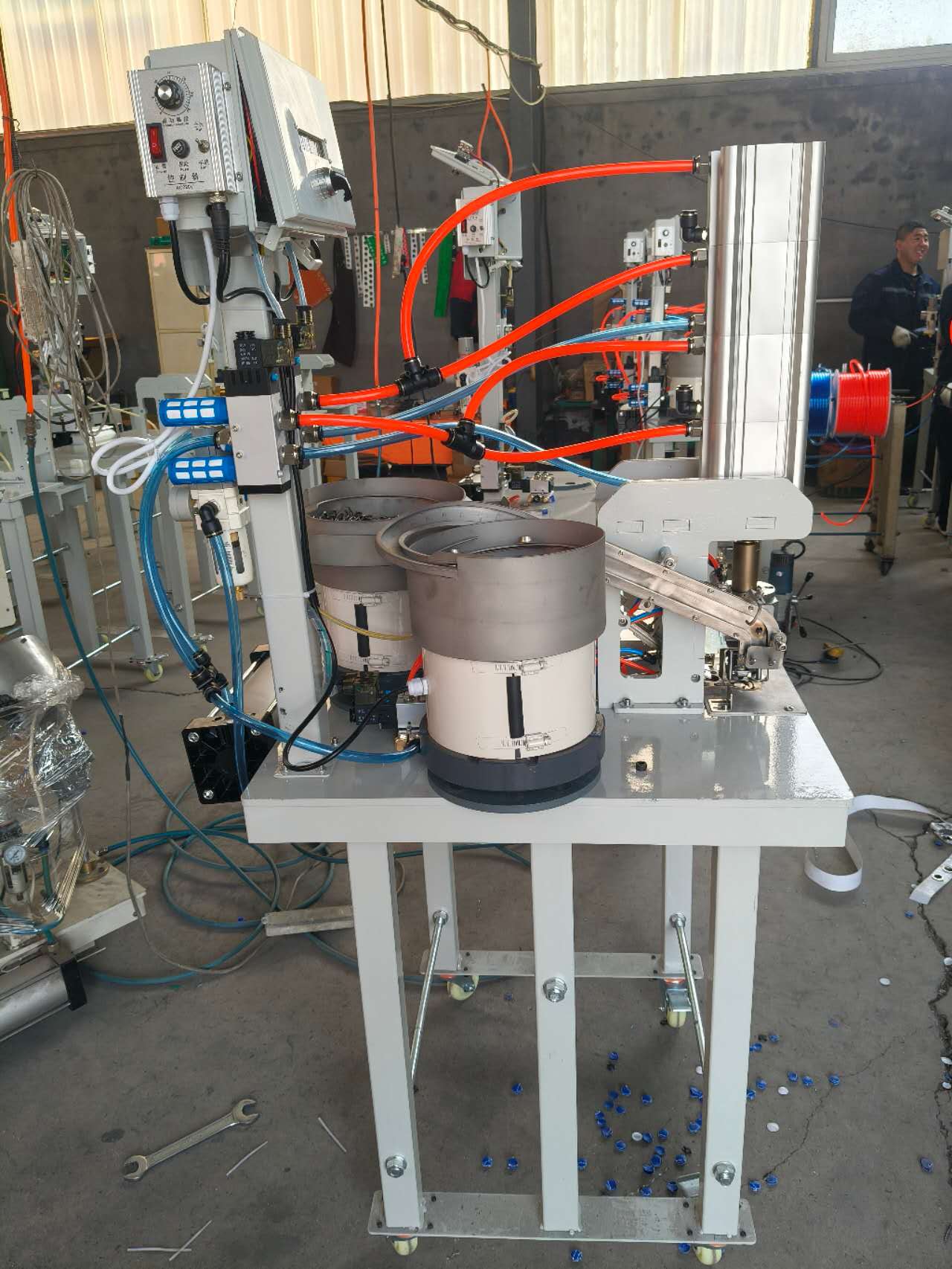 四缸双盘自动打扣机